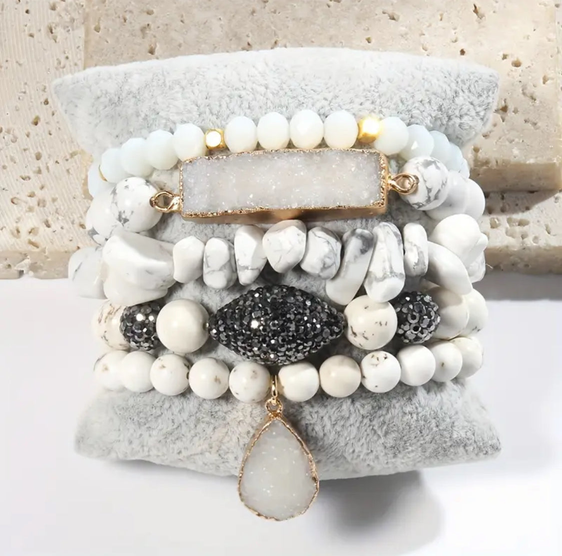 White 6-Piece Beaded Bracelet Stack