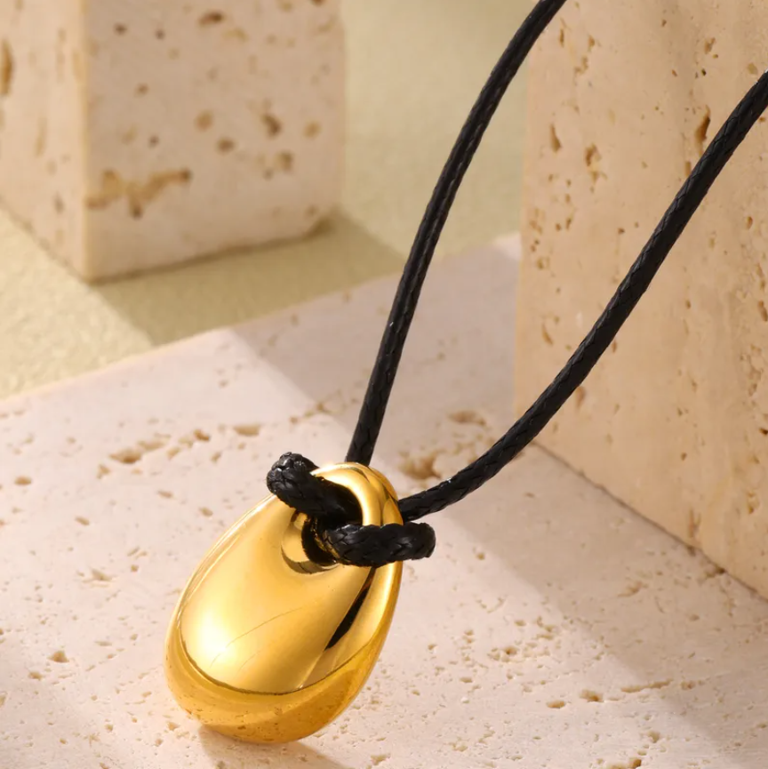 Gold Geometric Pendant Necklace