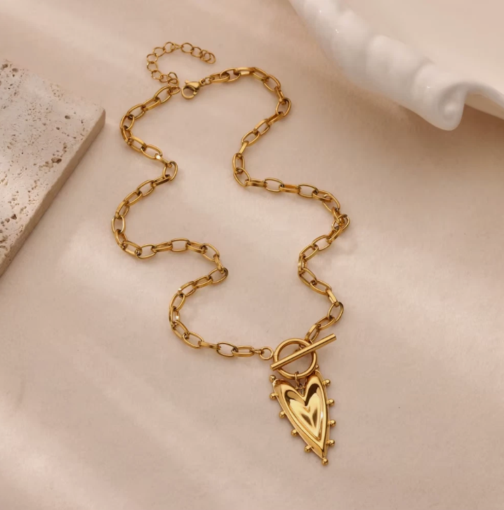 18k Water Resistant Chain Necklace with Heart Pendant