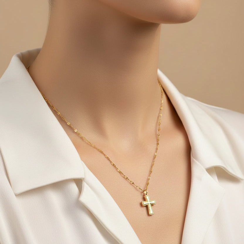 Decorative Cross Chain Necklace in Gold or Silver