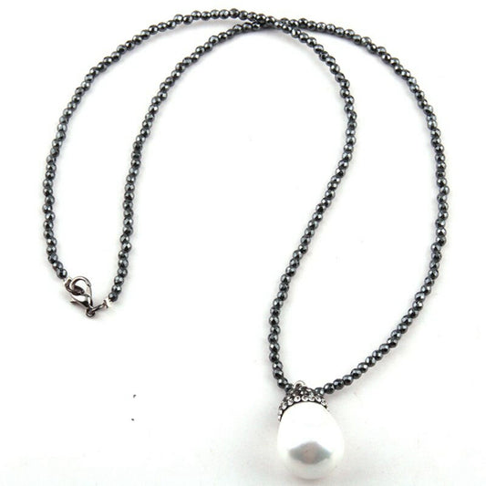 Faceted Black Bead Necklace with Pearl Pendant